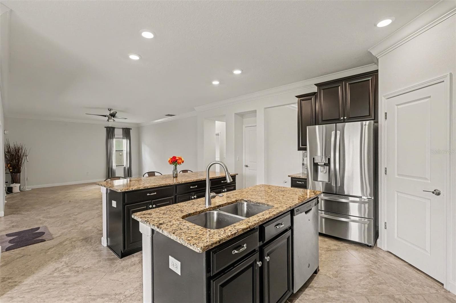Single Family Residence at 12005 CINNAMON FERN DR, RIVERVIEW, photo 9 of 25