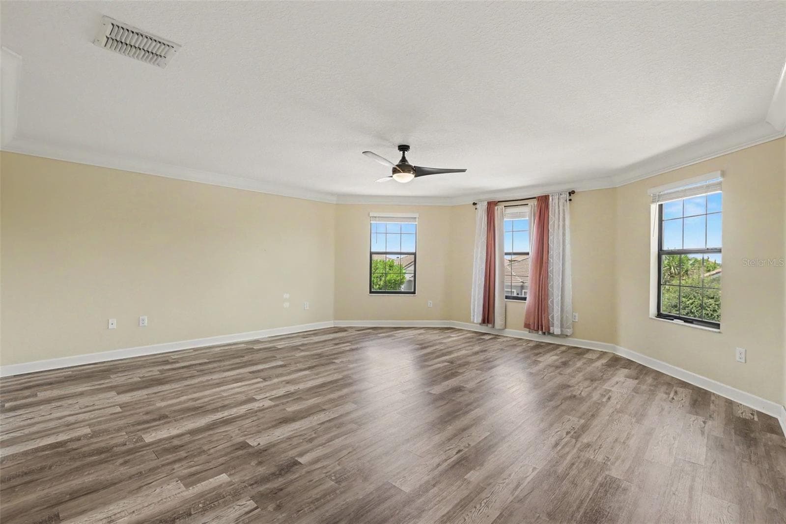 Single Family Residence at 12005 CINNAMON FERN DR, RIVERVIEW, photo 14 of 25