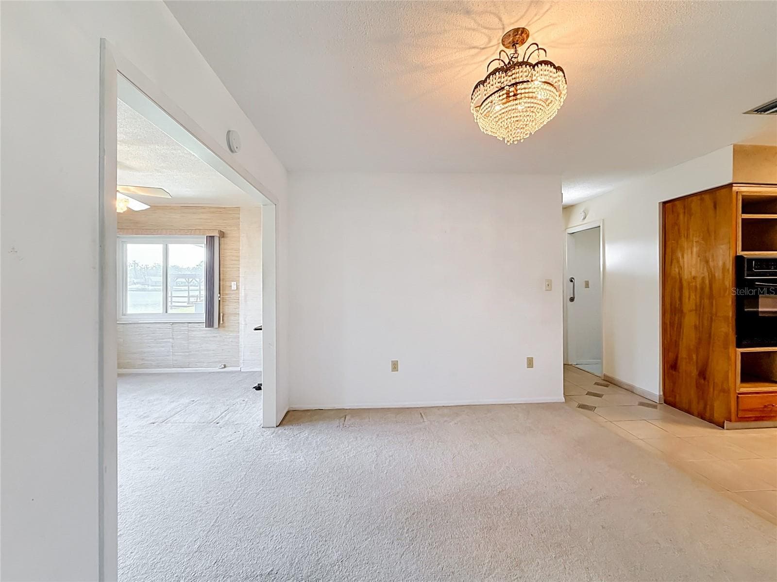 Single Family Residence at 13225 COUNTRY CLUB DR, TAVARES, photo 13 of 60
