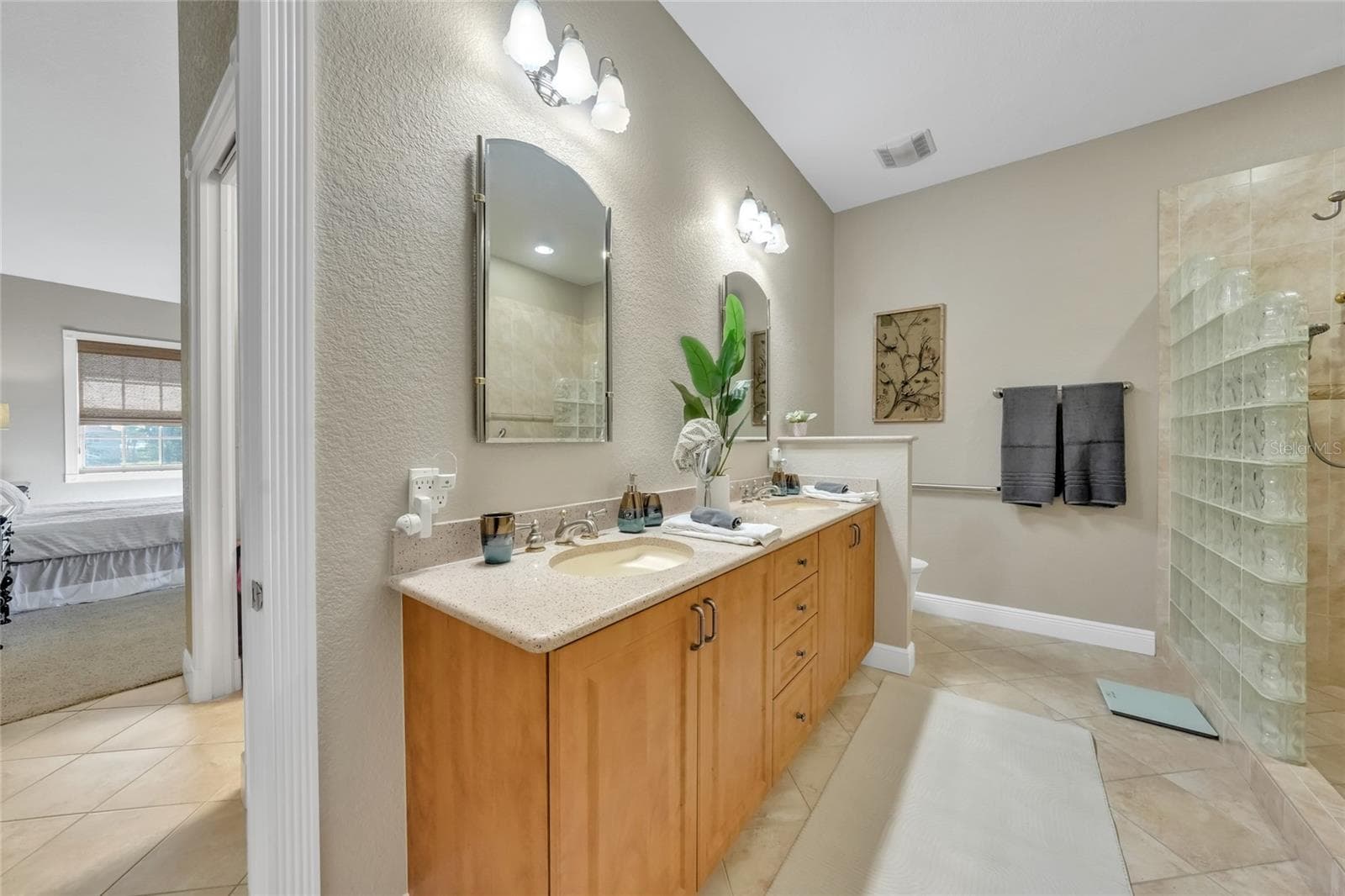 Condominium at 196 TARPON COVE BLVD #722, PUNTA GORDA, photo 22 of 47
