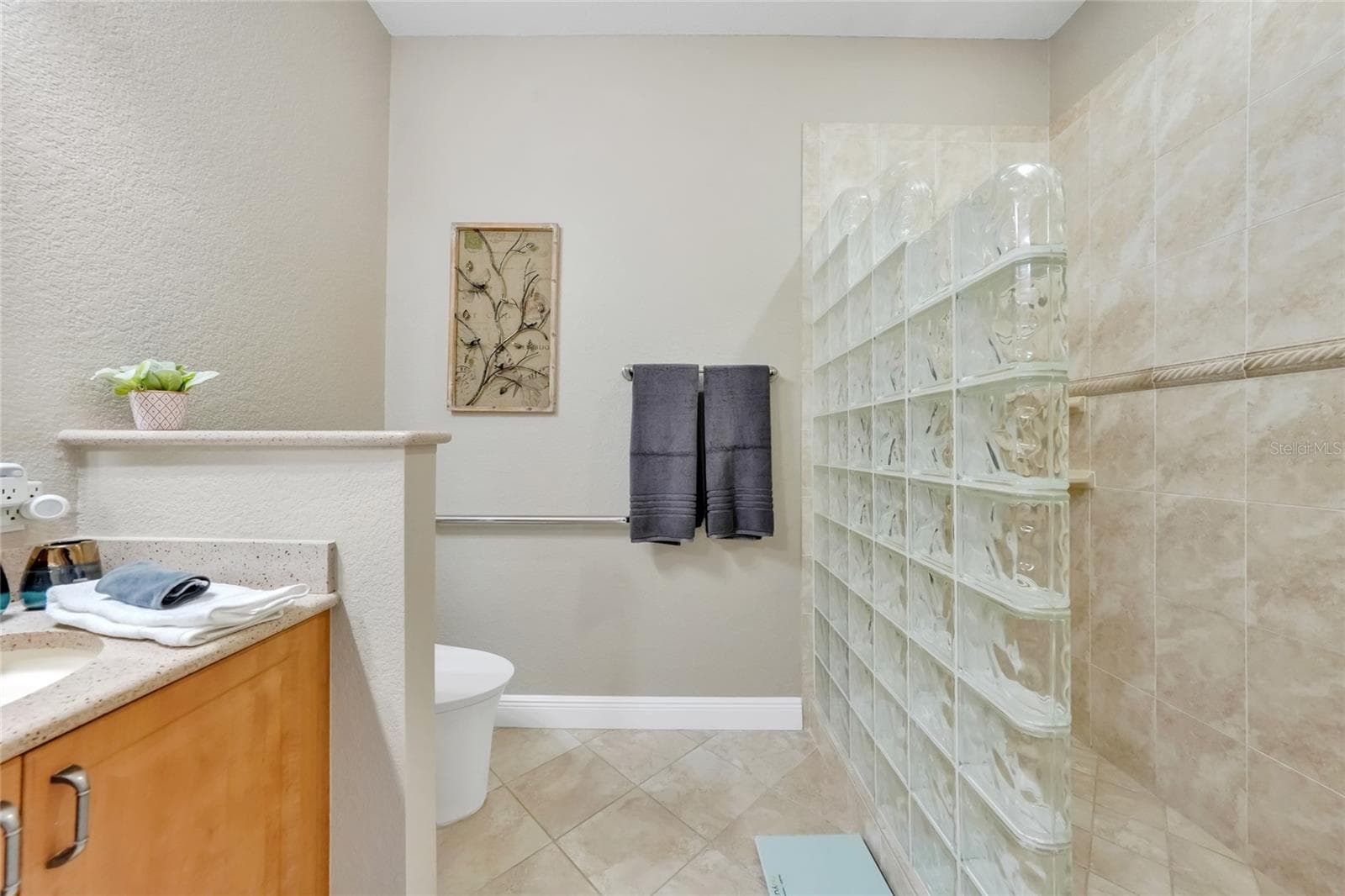 Condominium at 196 TARPON COVE BLVD #722, PUNTA GORDA, photo 23 of 47