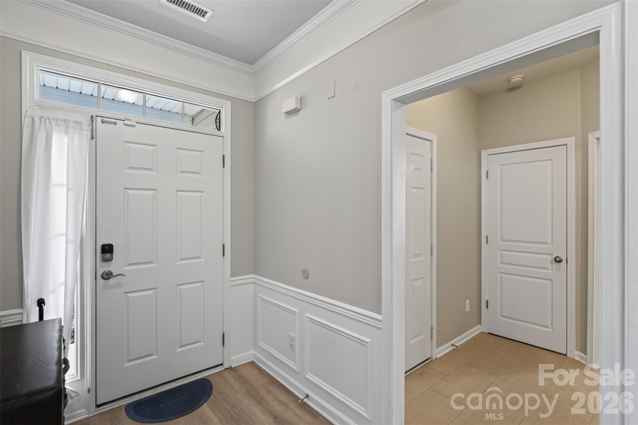 Single Family Residence at 9114 Beaver Brook Way, Charlotte, photo 6 of 42