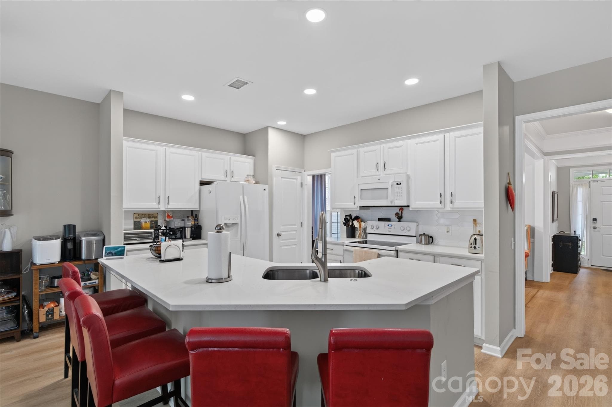 Single Family Residence at 9114 Beaver Brook Way, Charlotte, photo 17 of 42