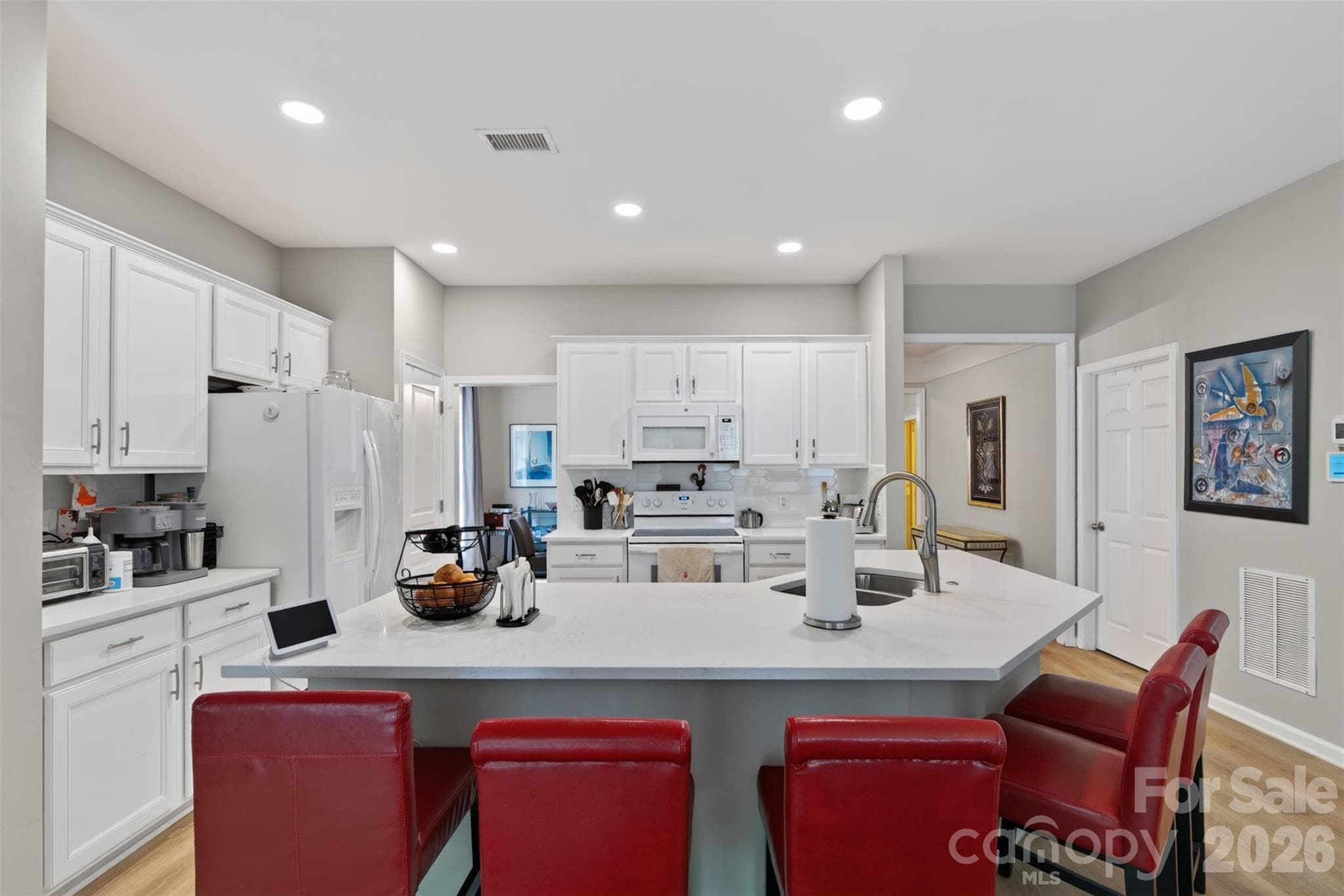 Single Family Residence at 9114 Beaver Brook Way, Charlotte, photo 18 of 42