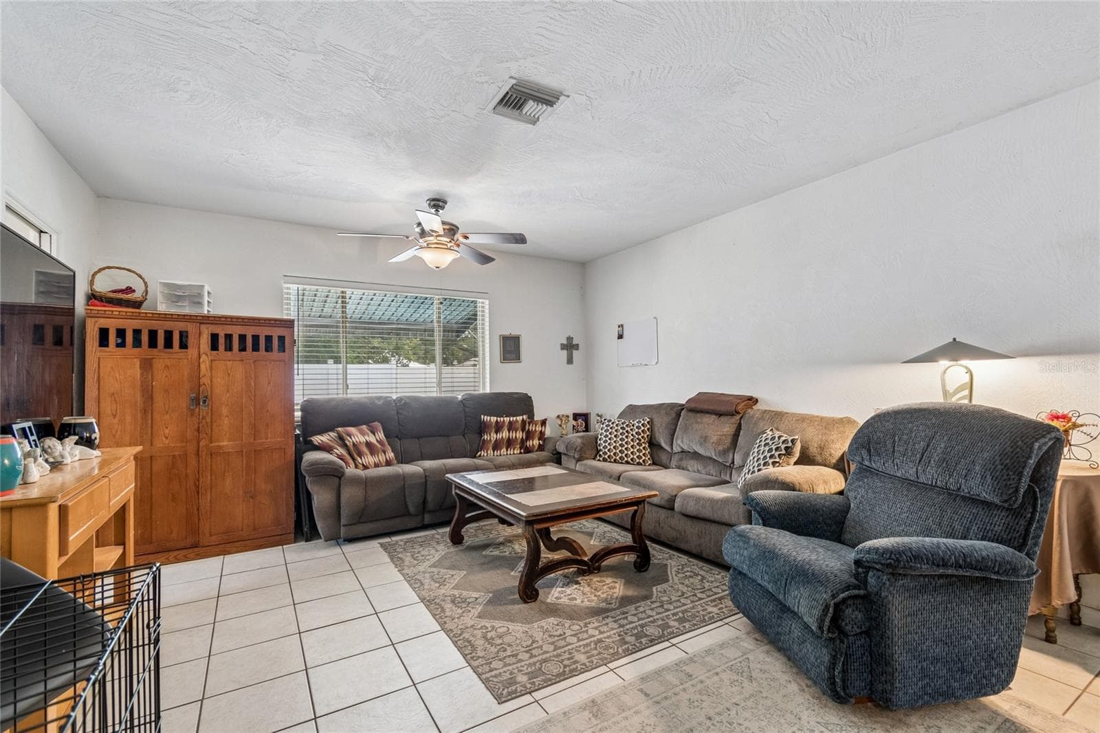 Living Room - 7846 12TH ST N, ST PETERSBURG