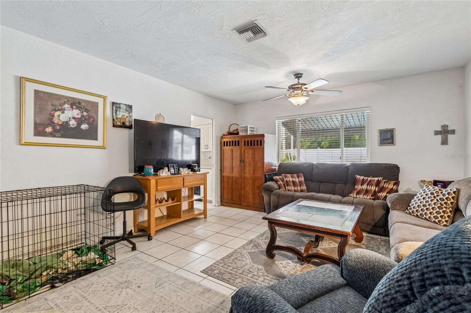 Living Room - 7846 12TH ST N, ST PETERSBURG