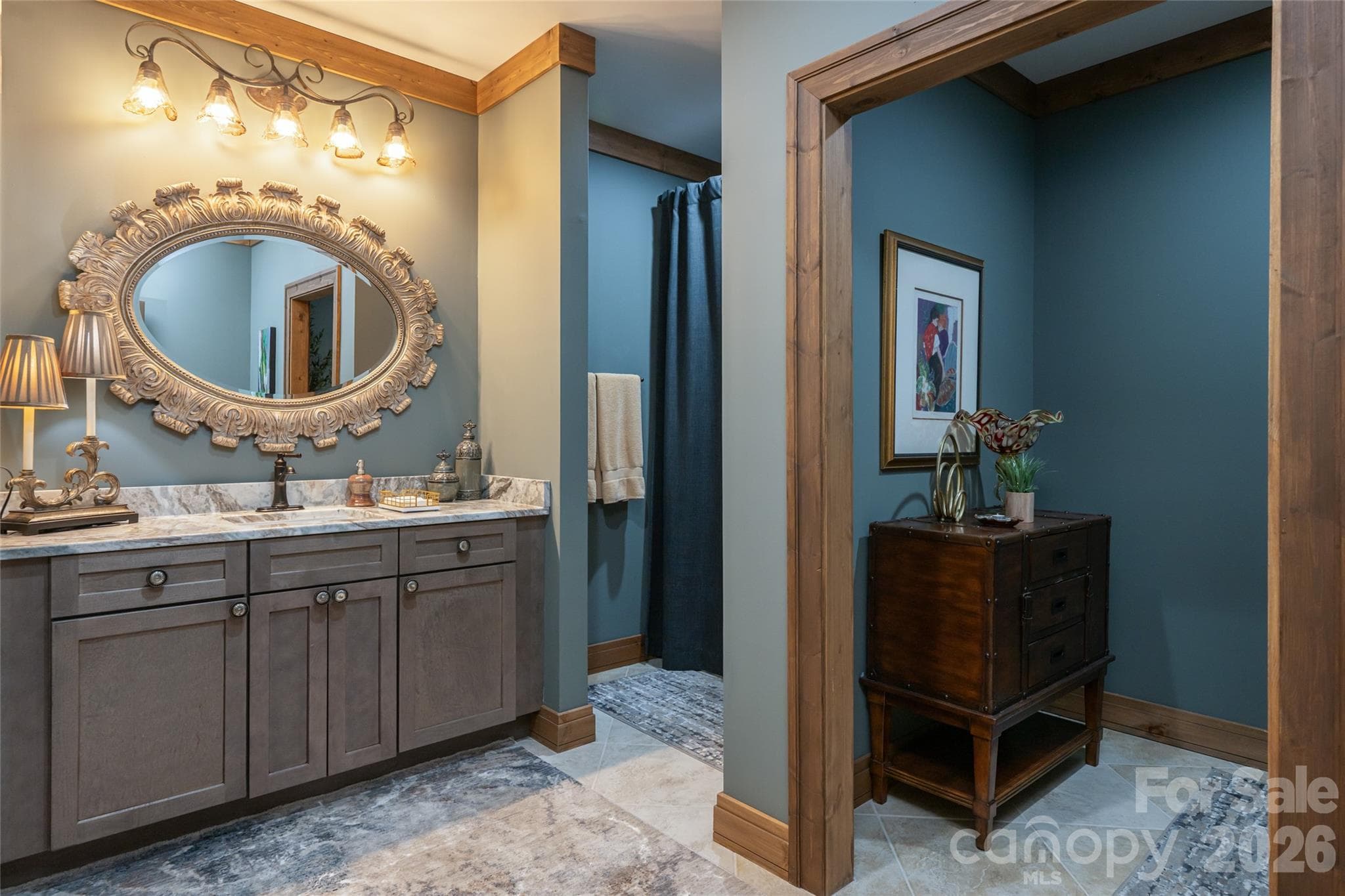 Second spacious guest bathroom with tub/shower combination and private toilet room. - 660 Pleasant Grove Road, Hendersonville