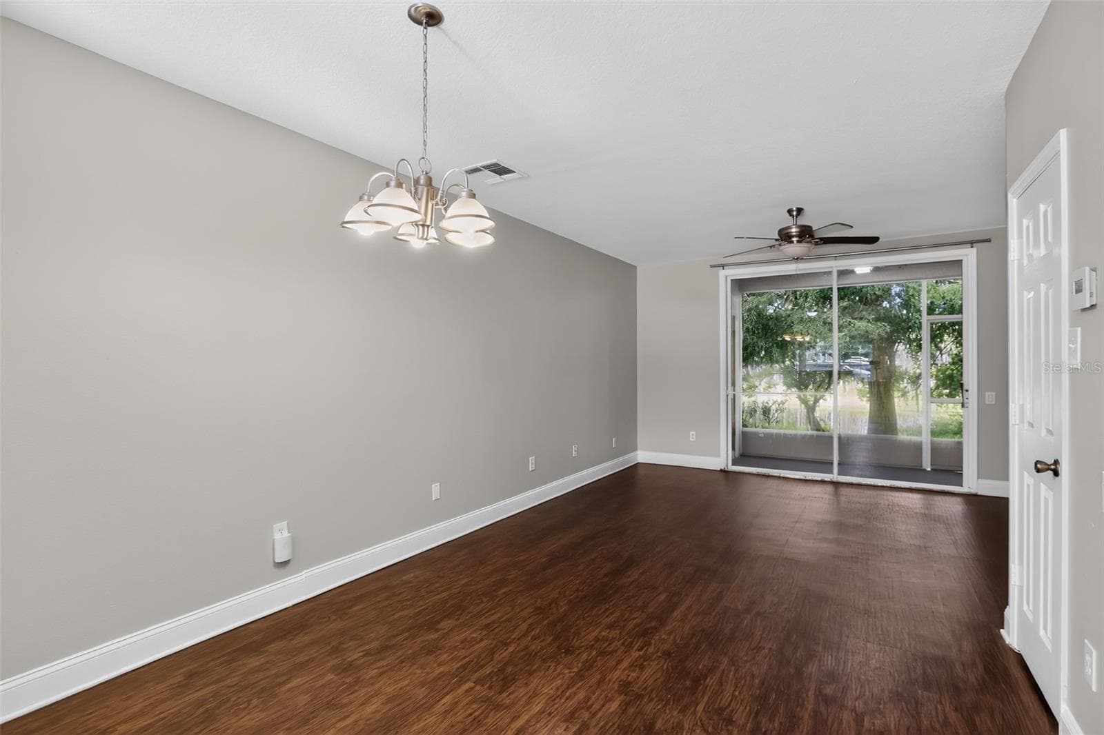 Townhouse at 866 VINELAND PL, LAKE MARY, photo 11 of 29