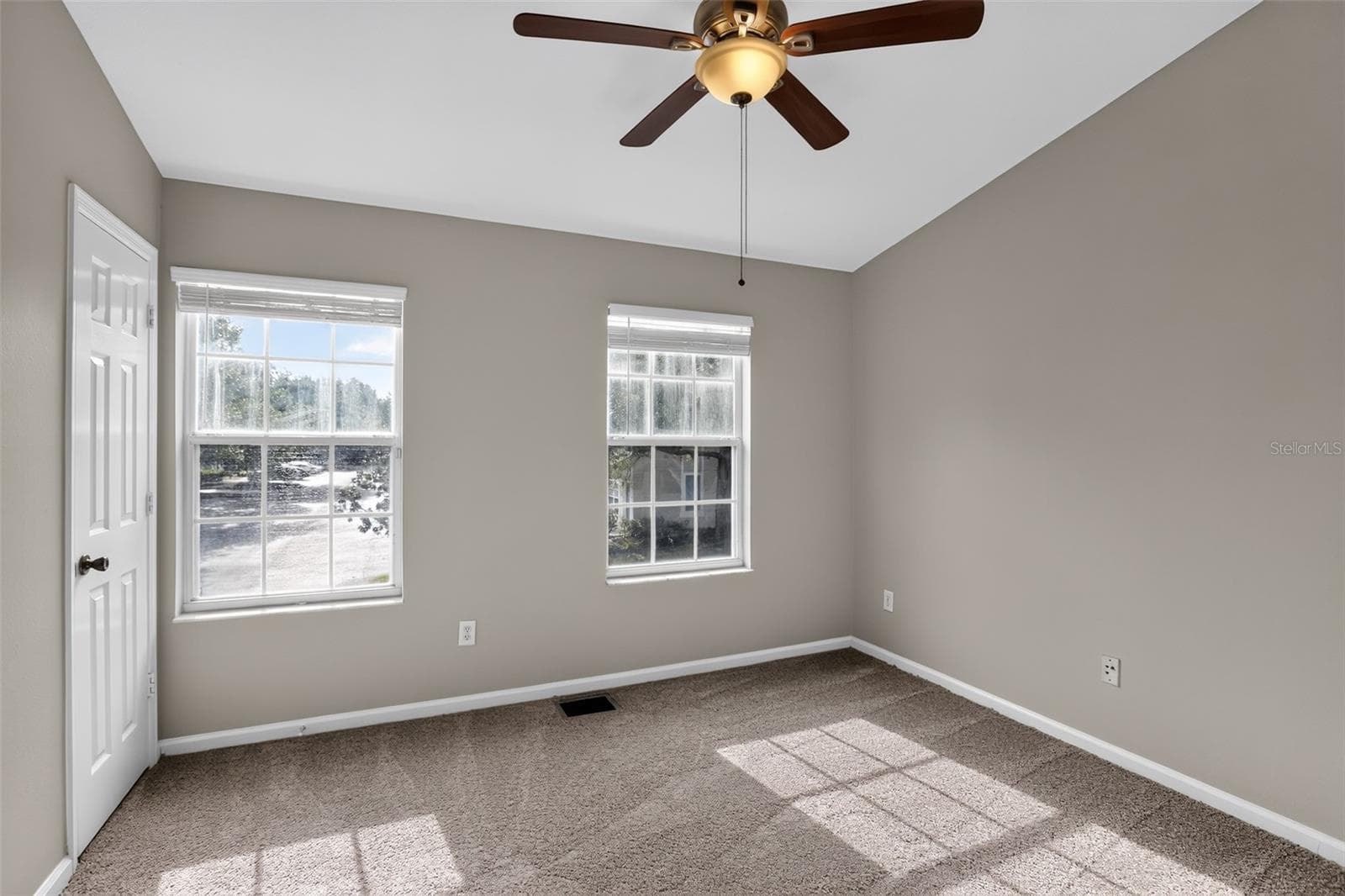 Townhouse at 866 VINELAND PL, LAKE MARY, photo 17 of 29