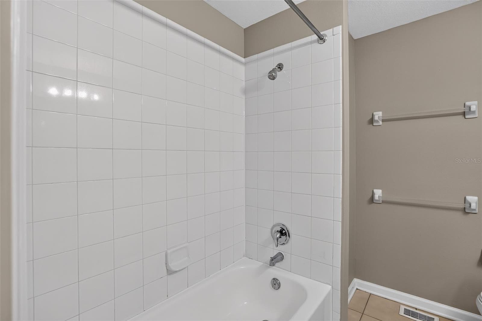 Townhouse at 866 VINELAND PL, LAKE MARY, photo 22 of 29