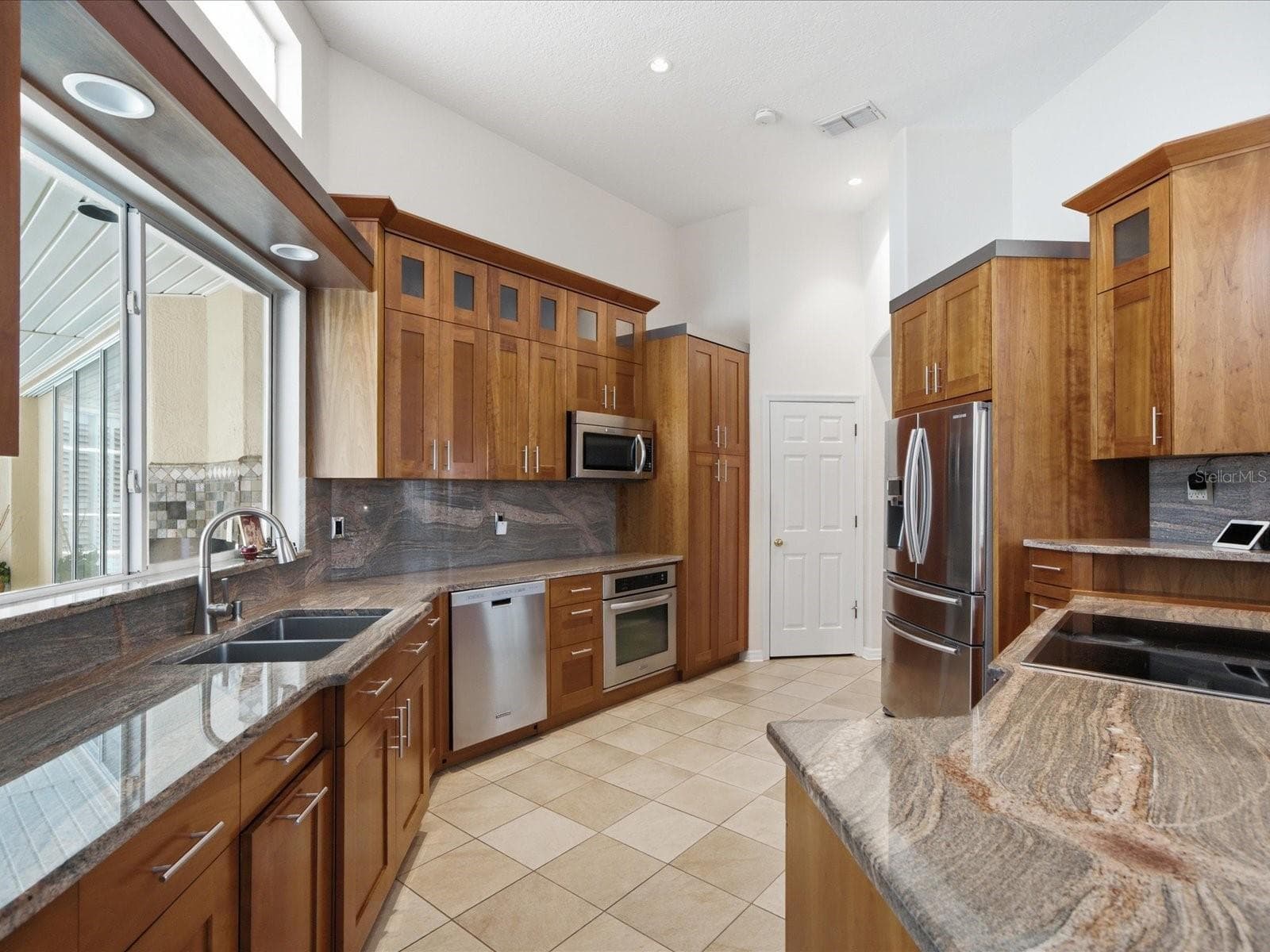 Single Family Residence at 18621 AVENUE CAPRI, LUTZ, photo 18 of 78