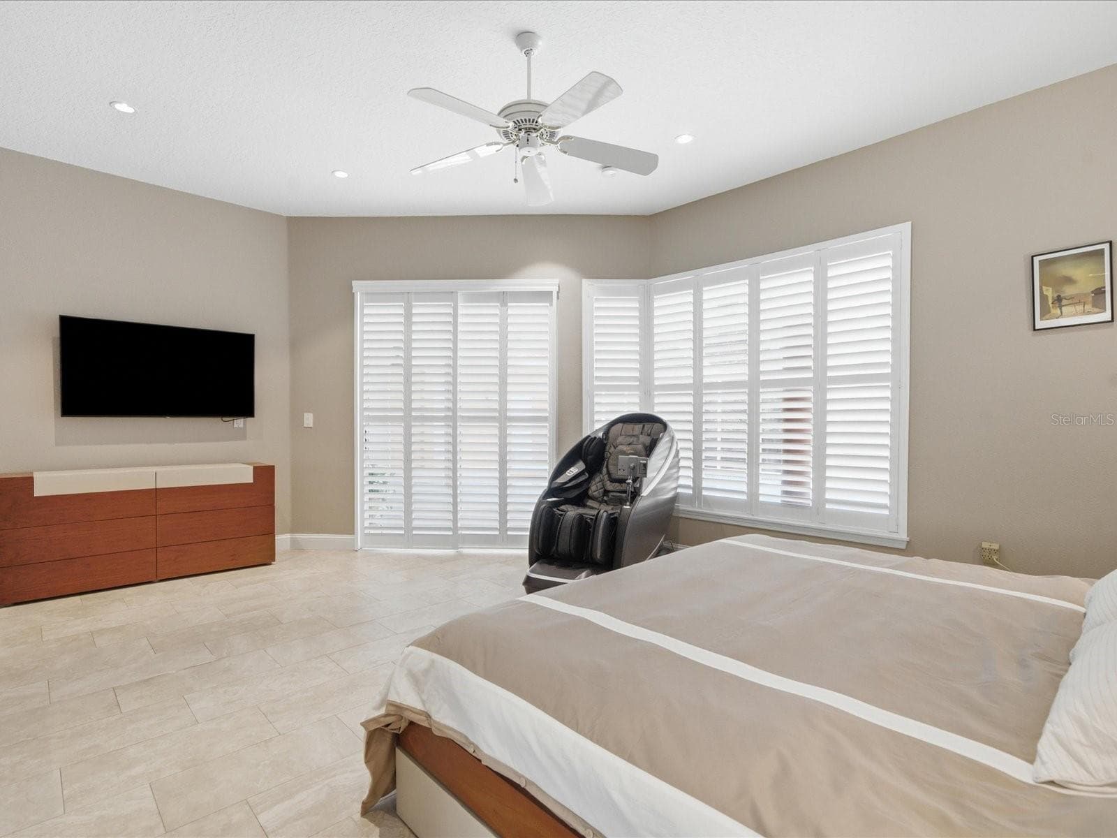 Single Family Residence at 18621 AVENUE CAPRI, LUTZ, photo 33 of 78