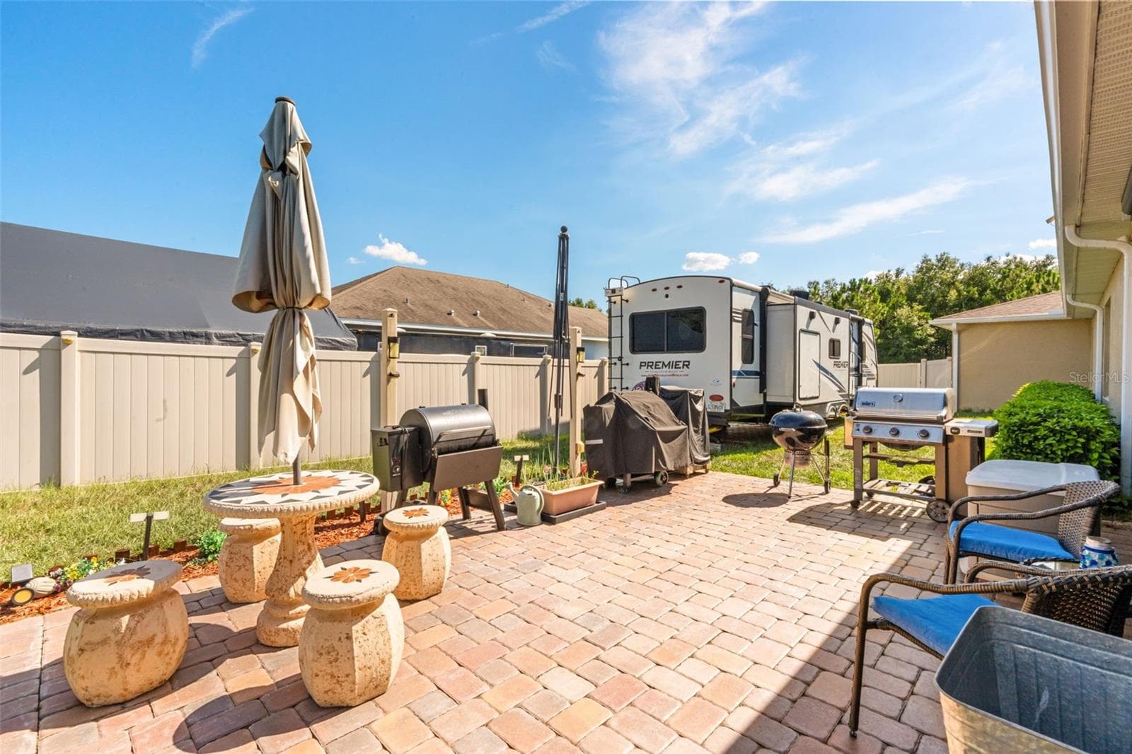 RV Parking Pad with Hookup and Pavered Patio - 700 S FLORIDA AVE, HOWEY IN THE HILLS