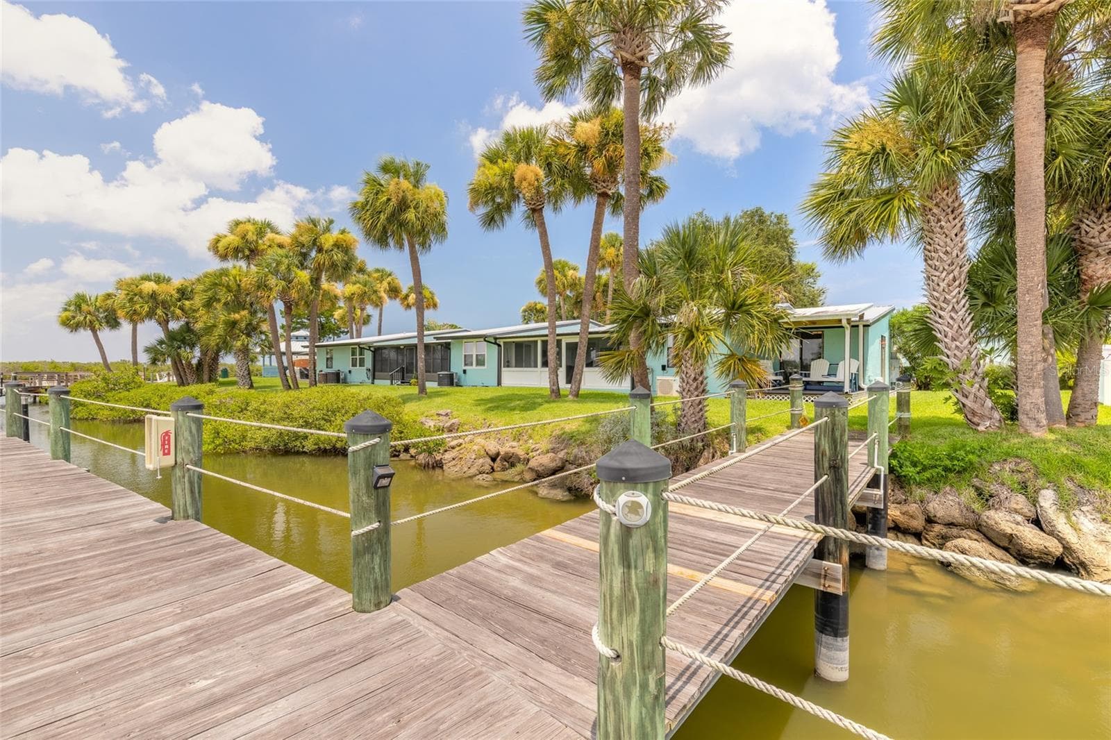 access from rear exterior - 76 HEATHER POINT CT, NEW SMYRNA BEACH