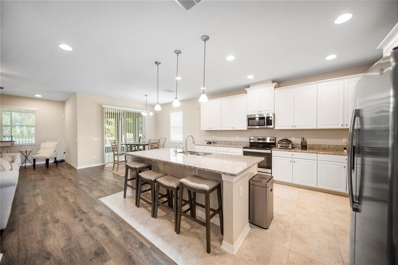 Single Family Residence at 11438 ACACIA GROVE LN, RIVERVIEW, photo 10 of 47