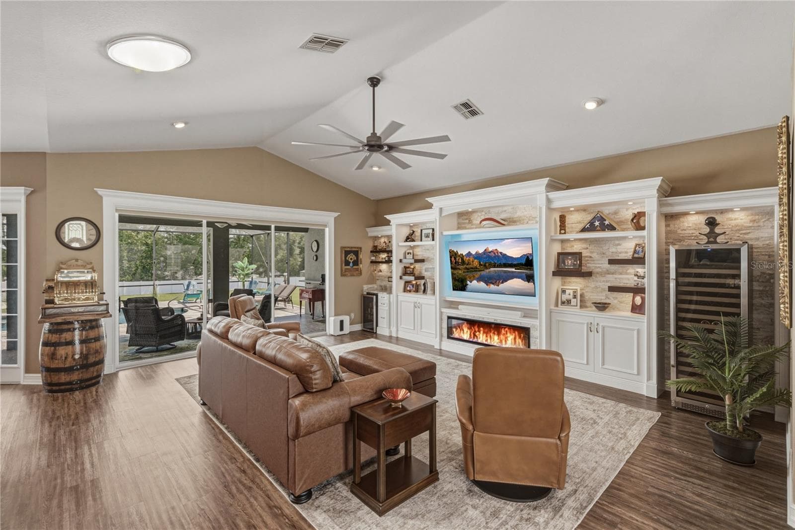 Single Family Residence at 37405 HIGHRIDGE DR, DADE CITY, photo 10 of 90