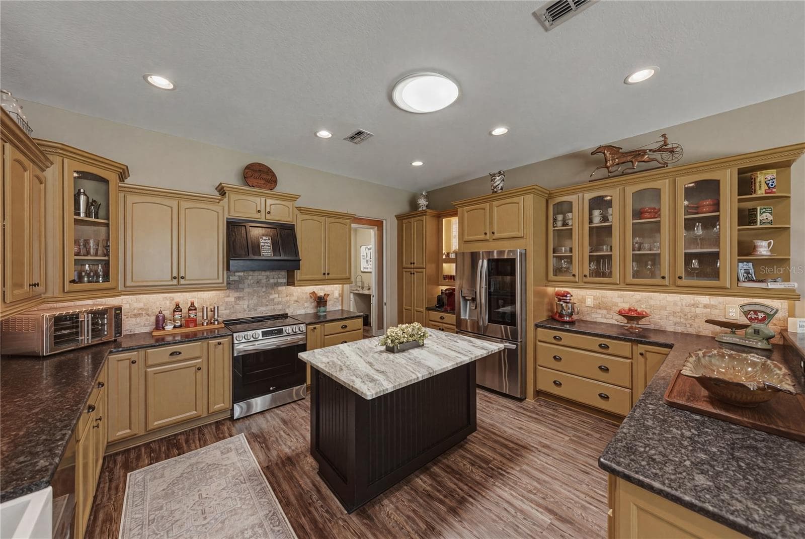 Single Family Residence at 37405 HIGHRIDGE DR, DADE CITY, photo 16 of 90