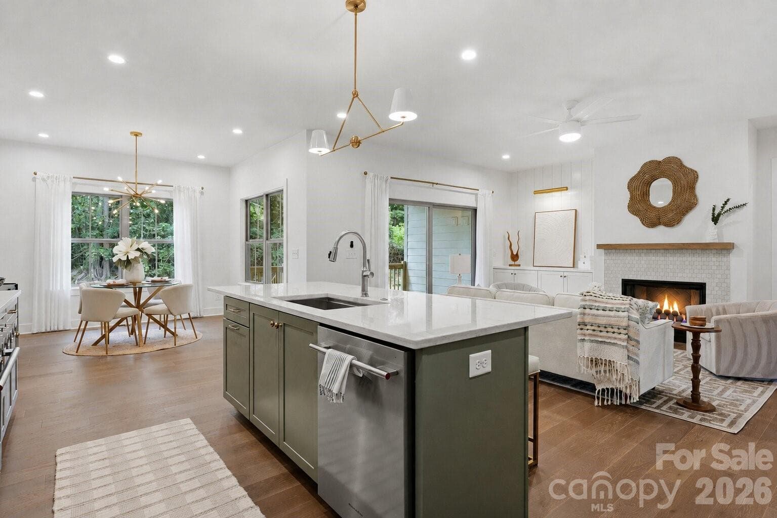 Kitchen. - 2315 Chateau Court, Matthews