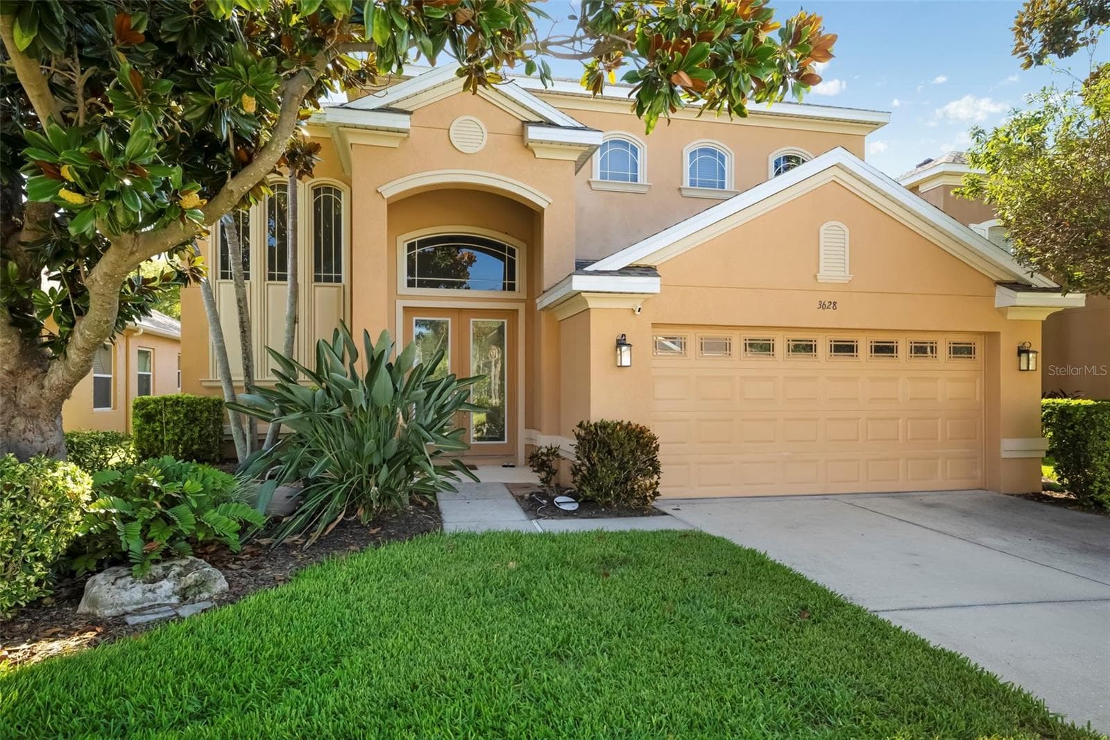 Single Family Residence at 3628 SUMMERWIND CIR, BRADENTON, photo 2 of 71