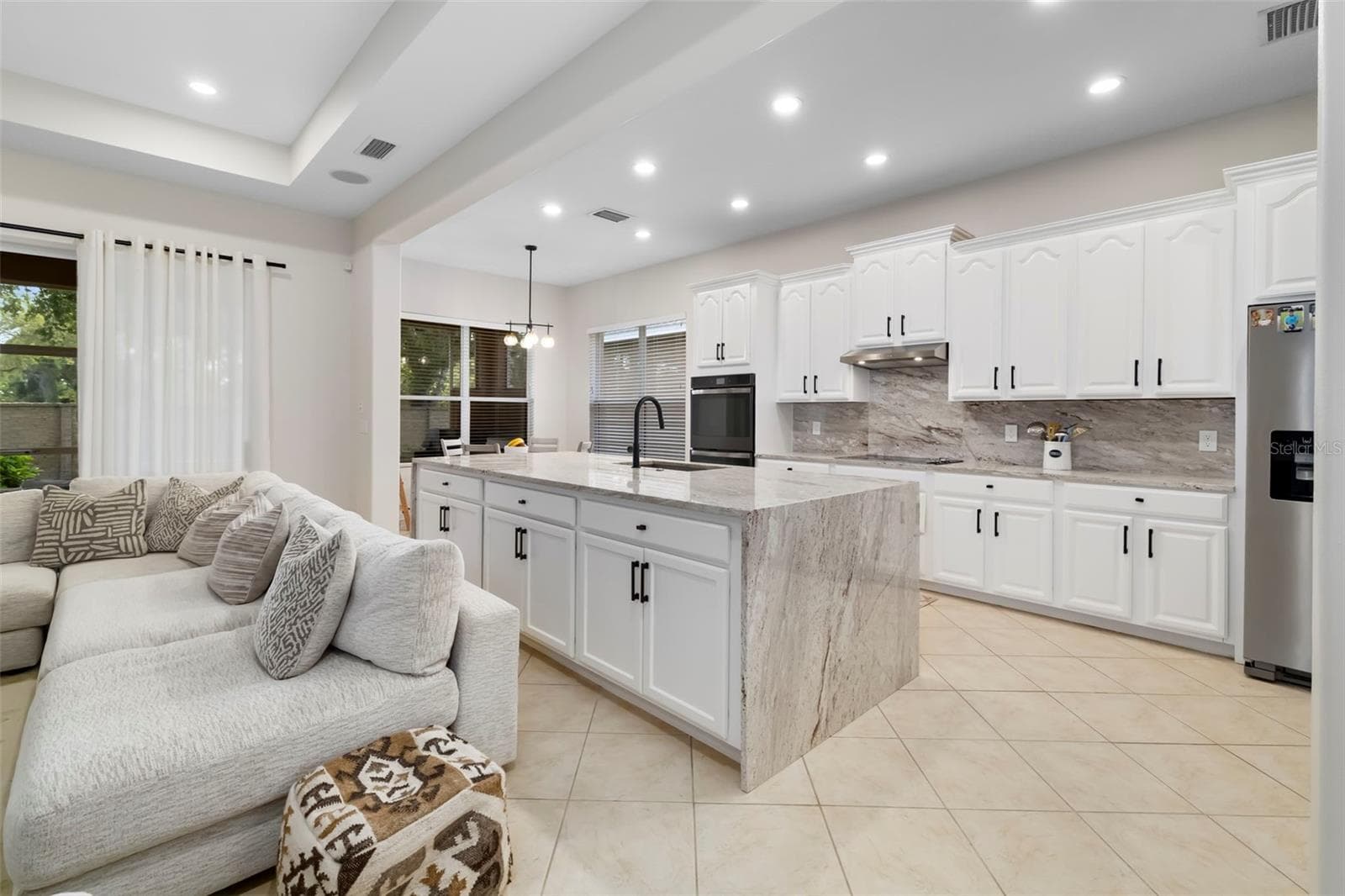 Single Family Residence at 3628 SUMMERWIND CIR, BRADENTON, photo 12 of 71