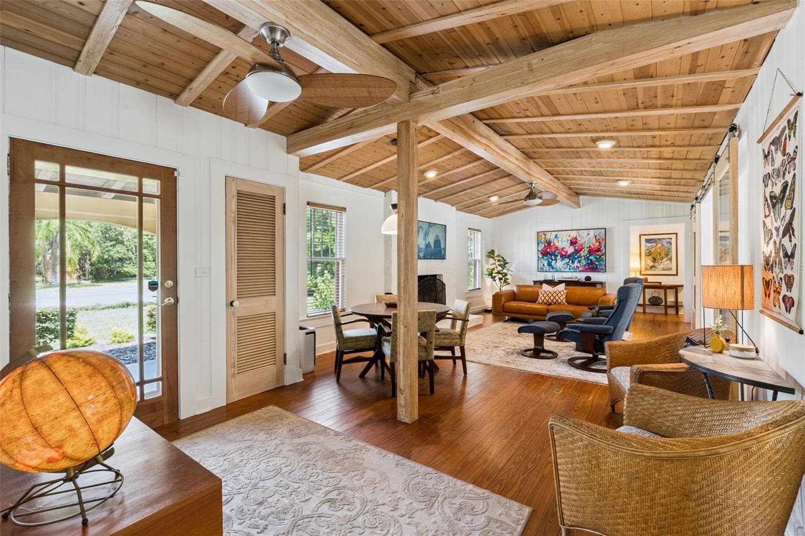 Vaulted Living Room with Exposed Wood Ceiling - 497 VALENCIA ST, SANFORD