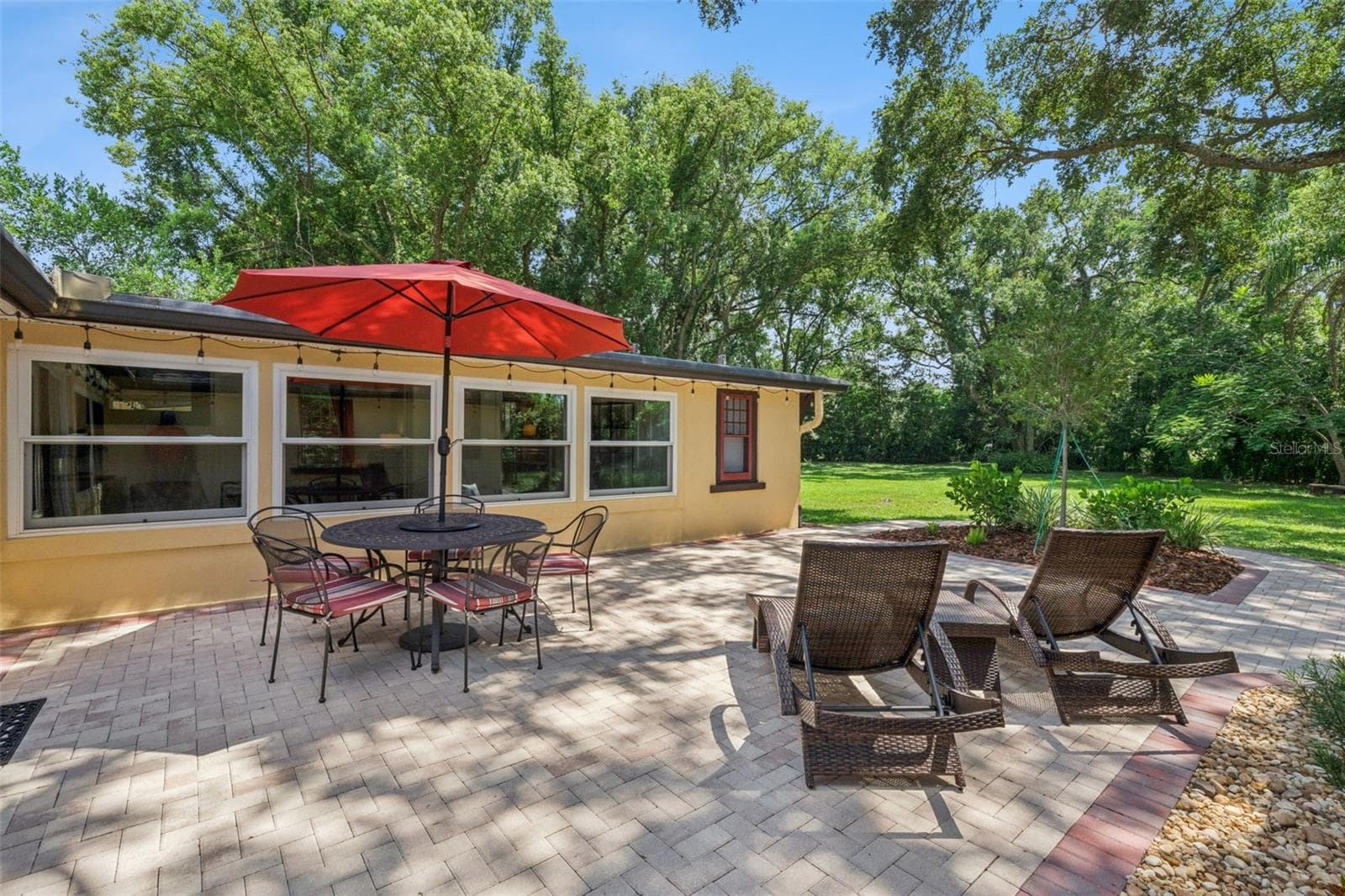 Backyard + Paver Patio - 497 VALENCIA ST, SANFORD