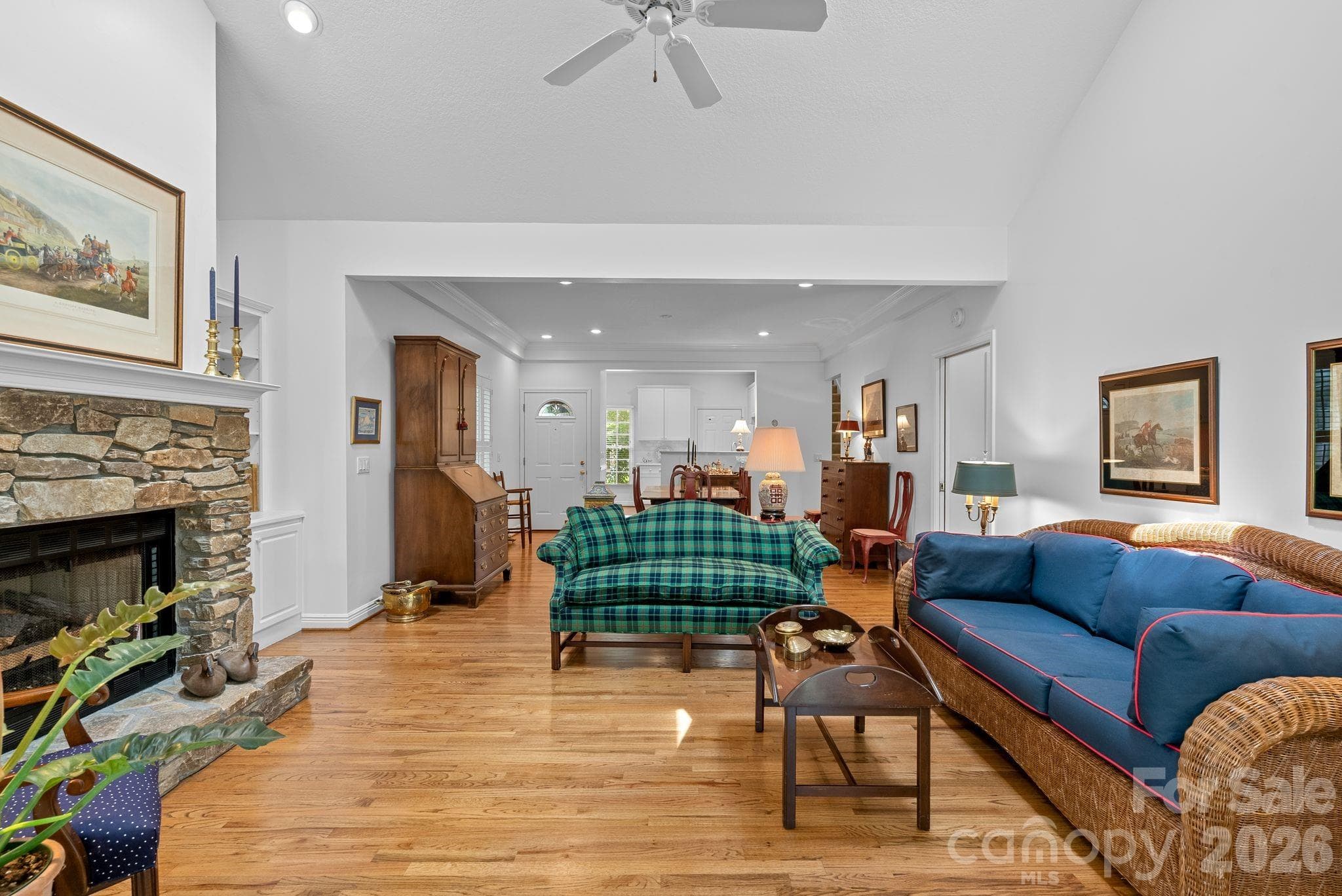 Condominium at 62 Pinnacle Point, Asheville, photo 7 of 36