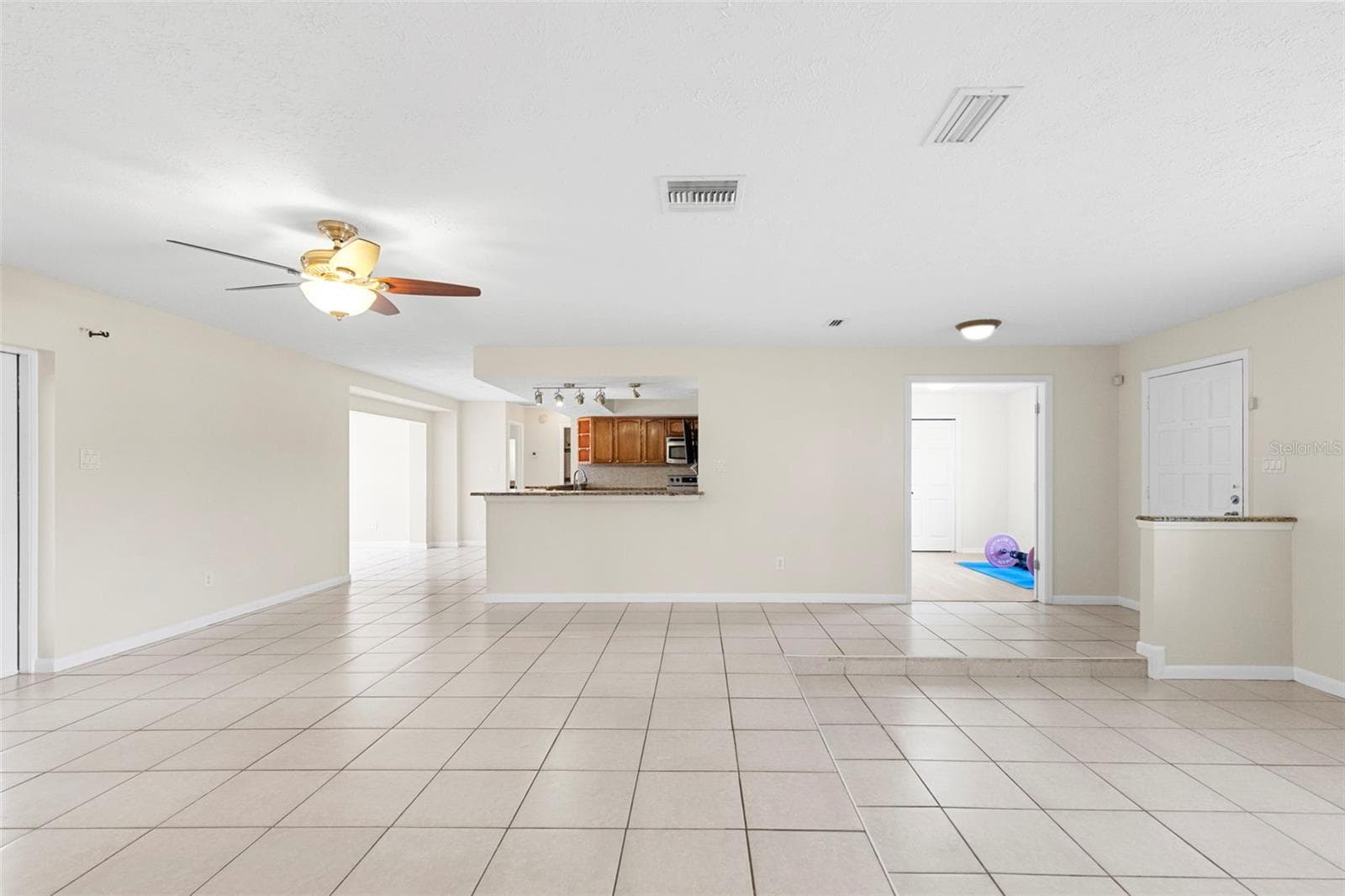 Single Family Residence at 8904 W FLORA ST, TAMPA, photo 20 of 60
