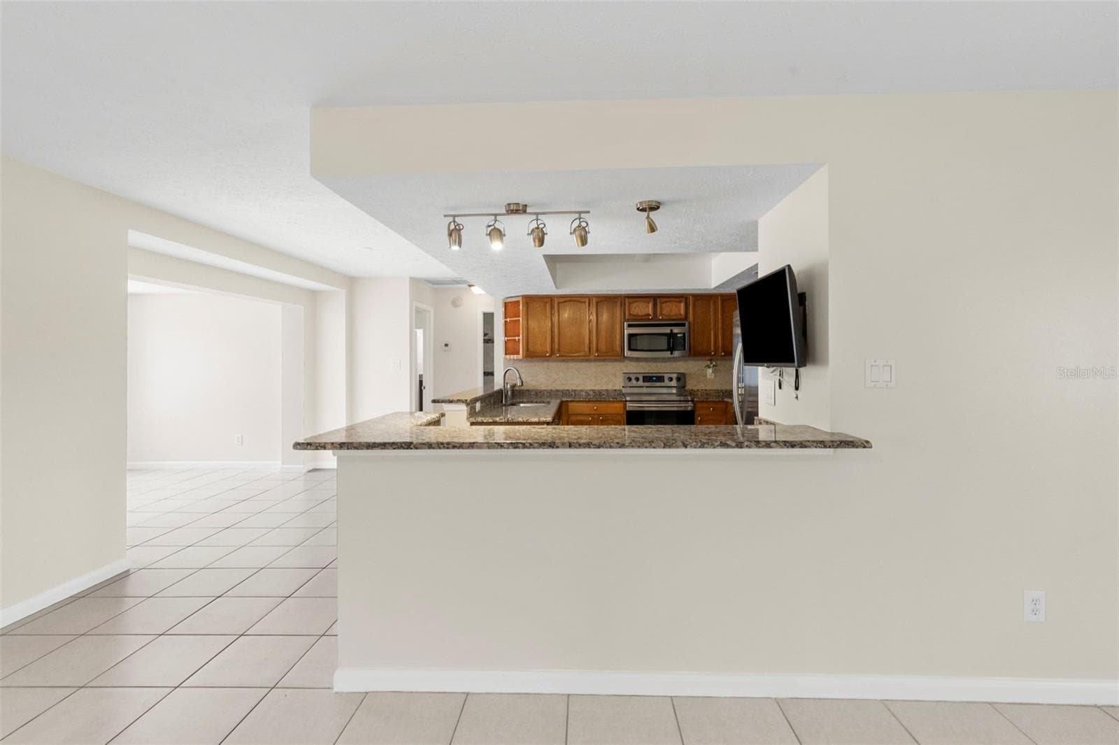 Single Family Residence at 8904 W FLORA ST, TAMPA, photo 26 of 60
