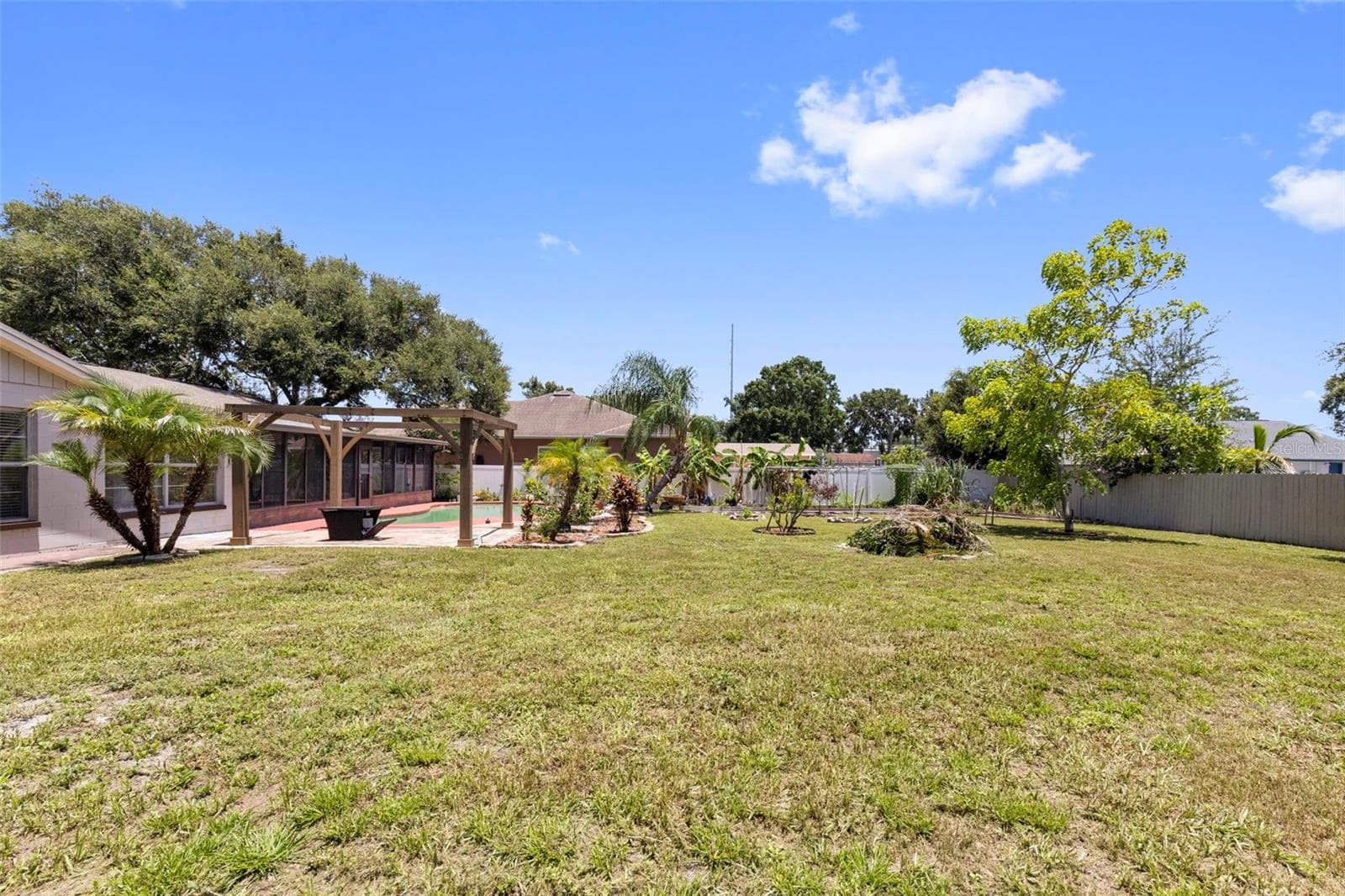 Single Family Residence at 8904 W FLORA ST, TAMPA, photo 52 of 60