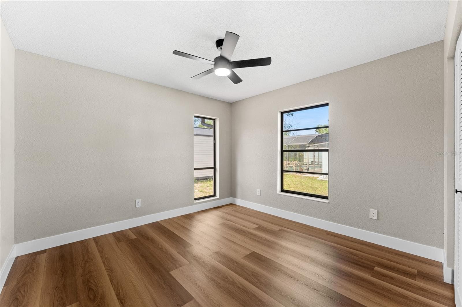 Single Family Residence at 117 POINCIANA RD, EDGEWATER, photo 28 of 55
