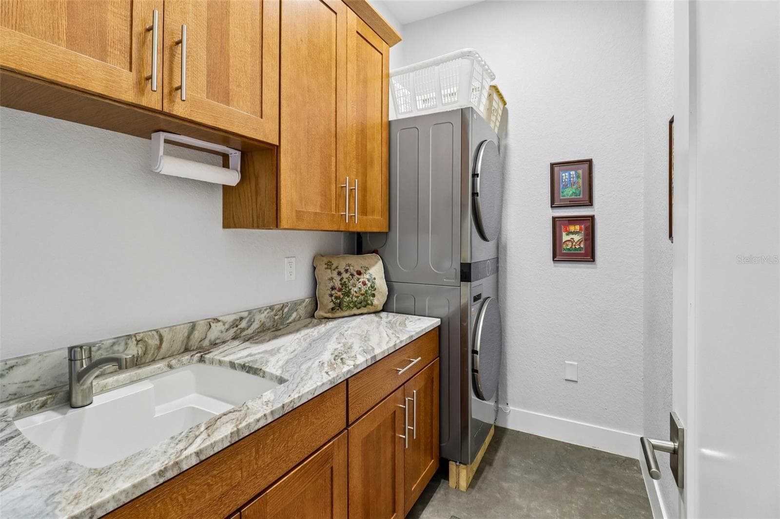 Laundry room - 16161 SE 137TH CT, WEIRSDALE