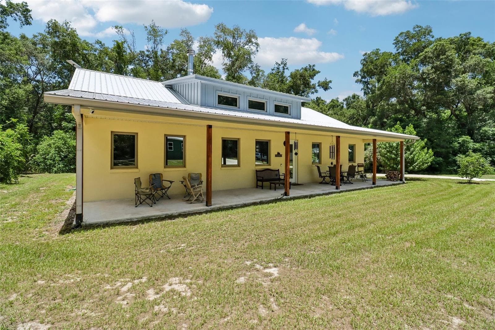 Front - 16161 SE 137TH CT, WEIRSDALE