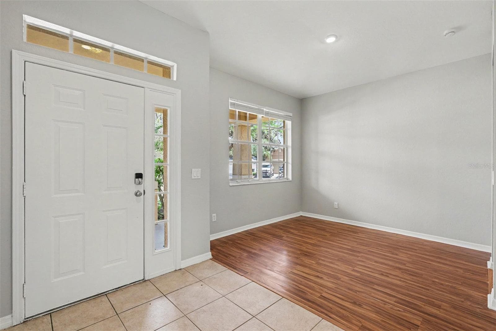 Single Family Residence at 11432 LAUREL BROOK CT, RIVERVIEW, photo 5 of 21