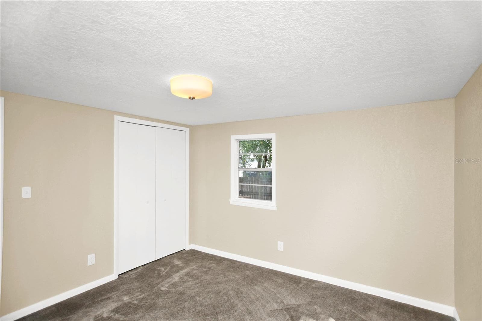 Single Family Residence at 847 JASMINE AVE, HOLLY HILL, photo 4 of 41