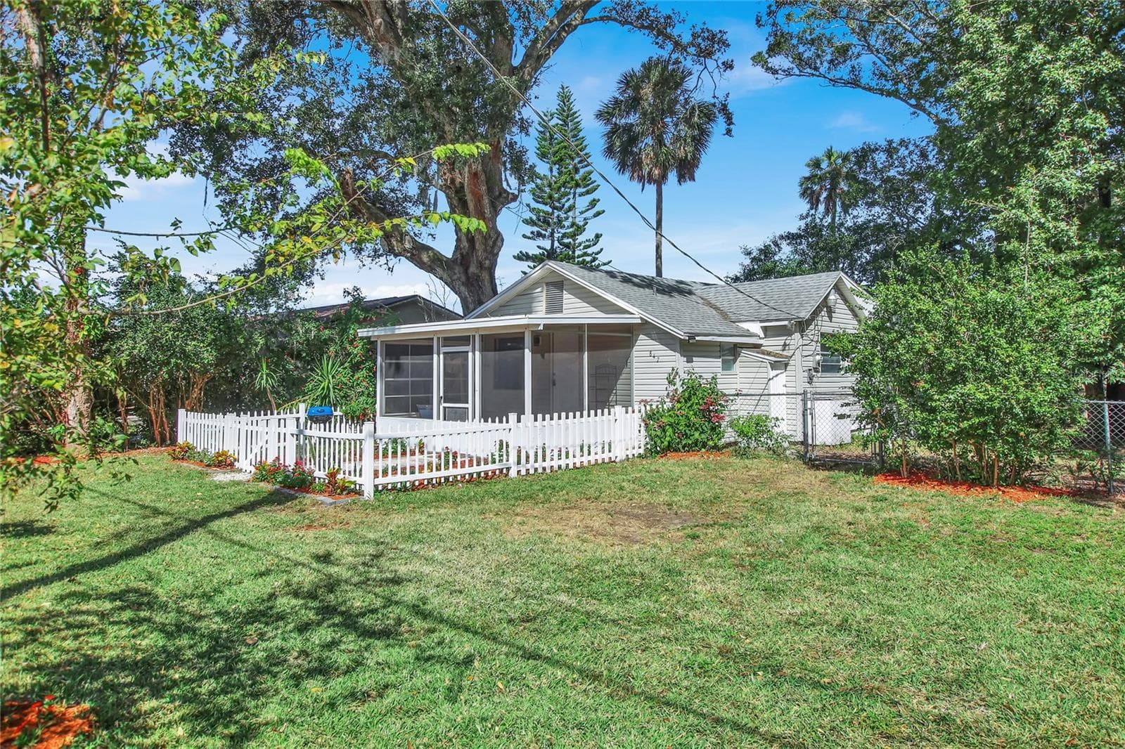 Single Family Residence at 847 JASMINE AVE, HOLLY HILL, photo 28 of 41