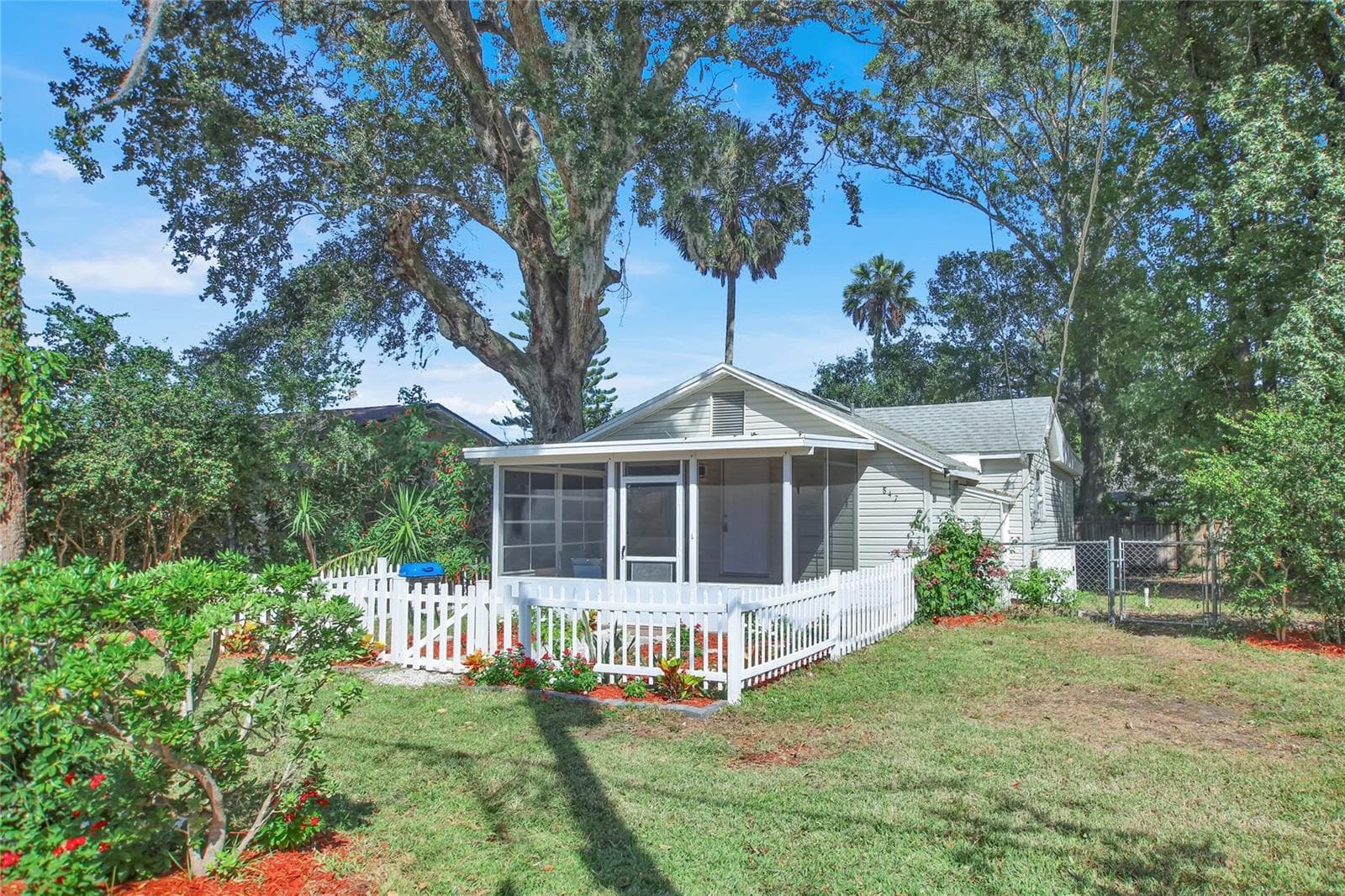 Single Family Residence at 847 JASMINE AVE, HOLLY HILL, photo 30 of 41