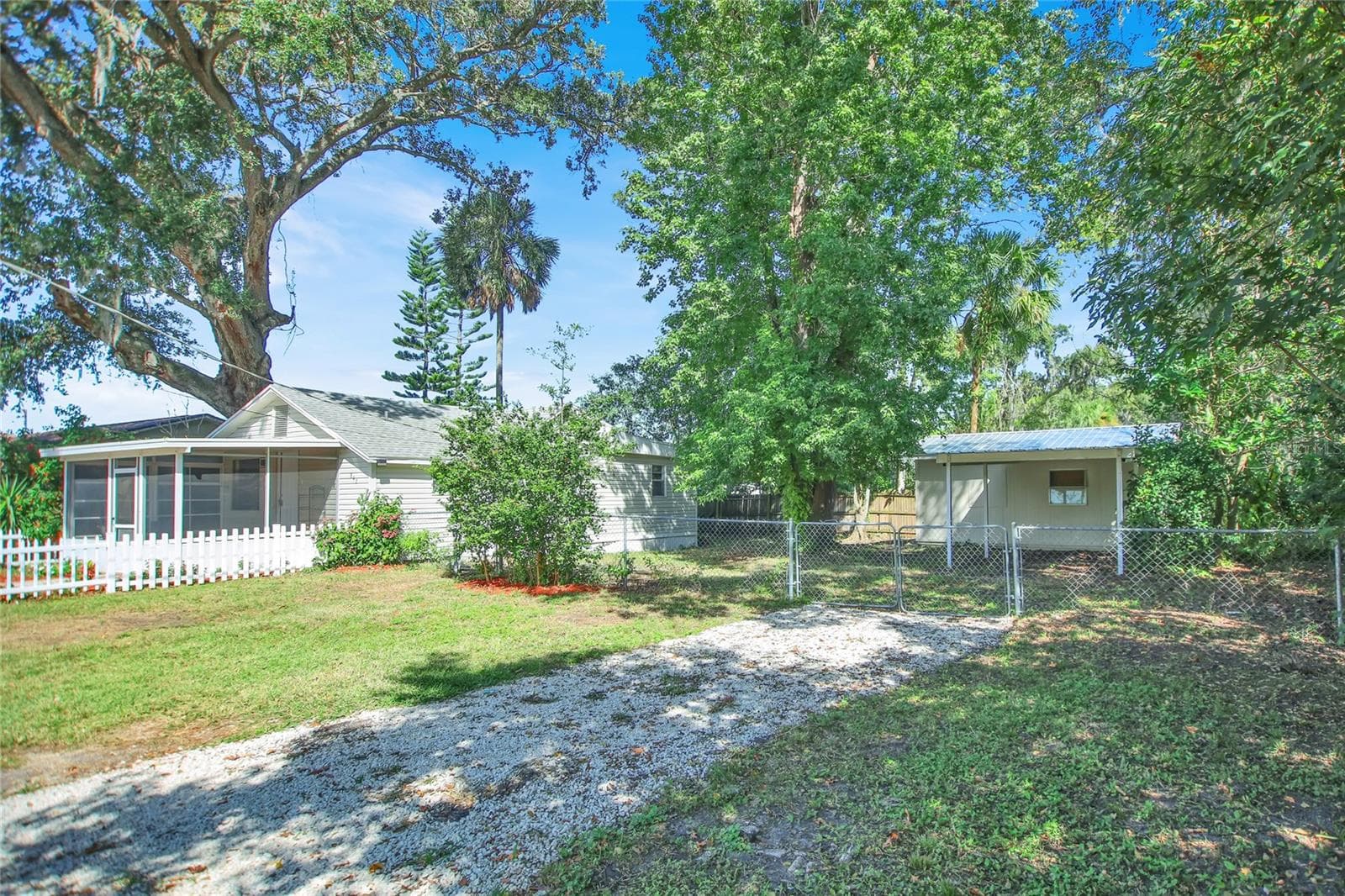 Single Family Residence at 847 JASMINE AVE, HOLLY HILL, photo 39 of 41