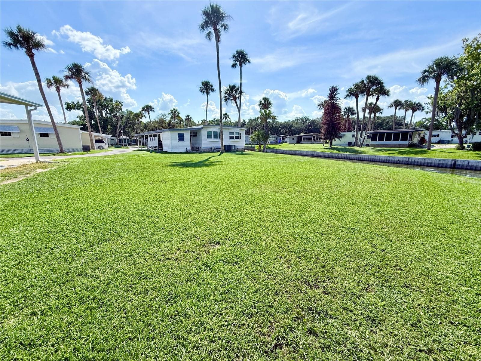 Land at 29 CLUB HOUSE, EUSTIS, photo 9 of 26