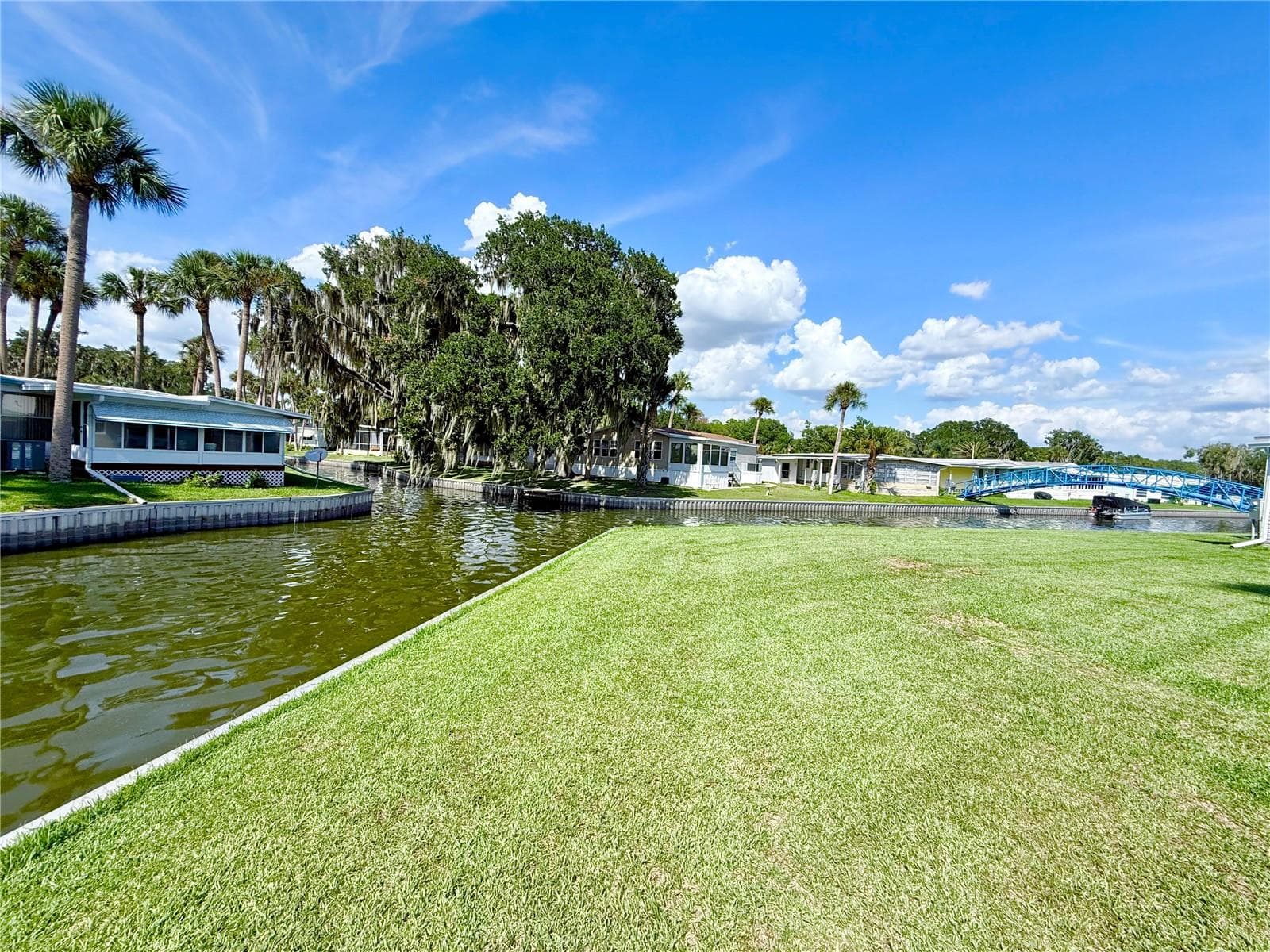 Land at 29 CLUB HOUSE, EUSTIS, photo 11 of 26