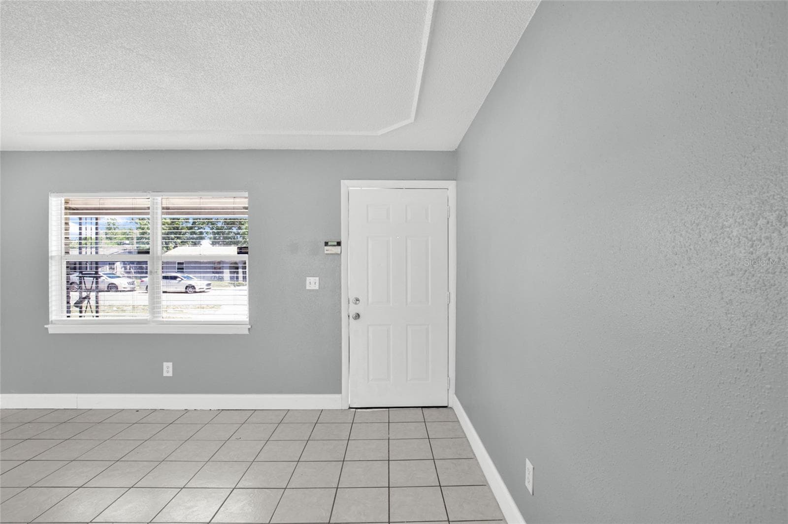 Single Family Residence at 4822 OKEEFE ST, ORLANDO, photo 10 of 32