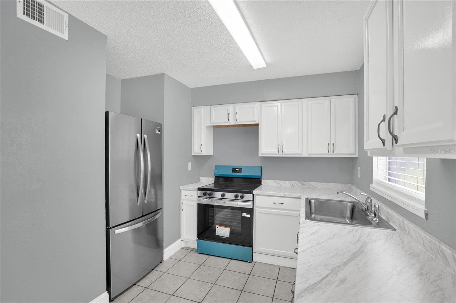 Single Family Residence at 4822 OKEEFE ST, ORLANDO, photo 12 of 32