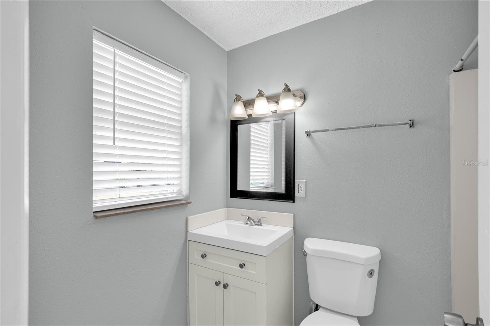 Single Family Residence at 4822 OKEEFE ST, ORLANDO, photo 23 of 32