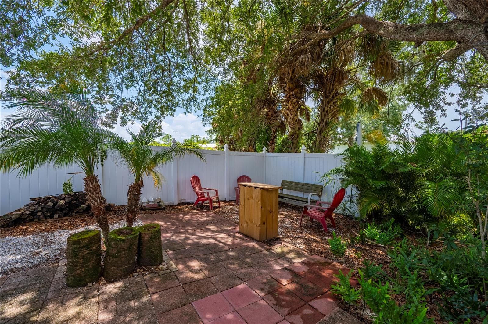 Just picture sitting around a fire pit and enjoying family time. - 5615 MOJAVE AVE, NORTH PORT
