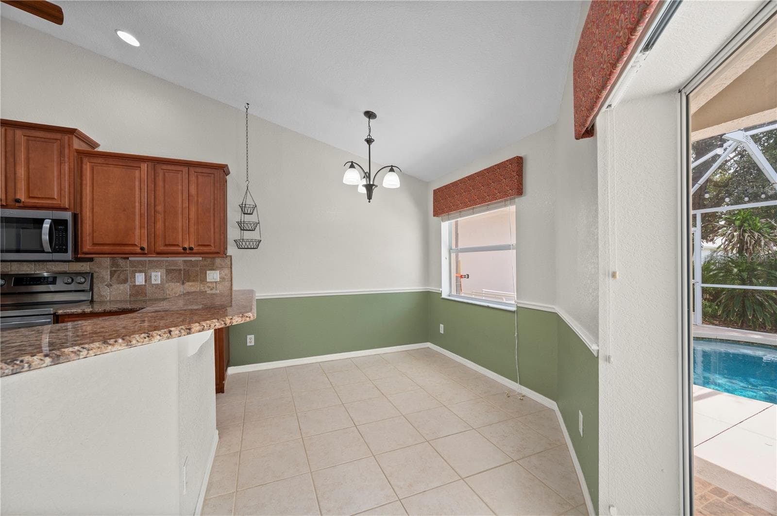 Breakfast Nook - 5615 MOJAVE AVE, NORTH PORT