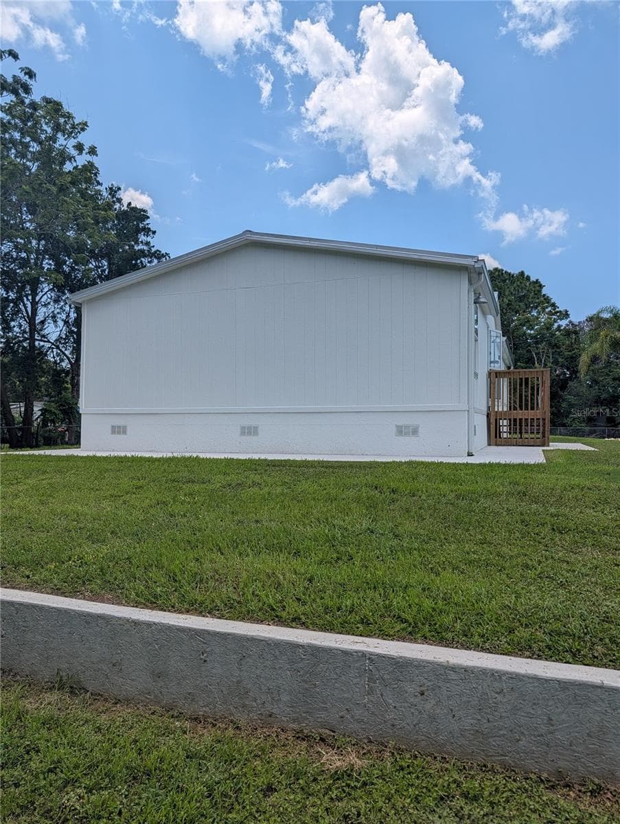 Manufactured Home at 7904 CADILLAC AVE, HUDSON, photo 39 of 48