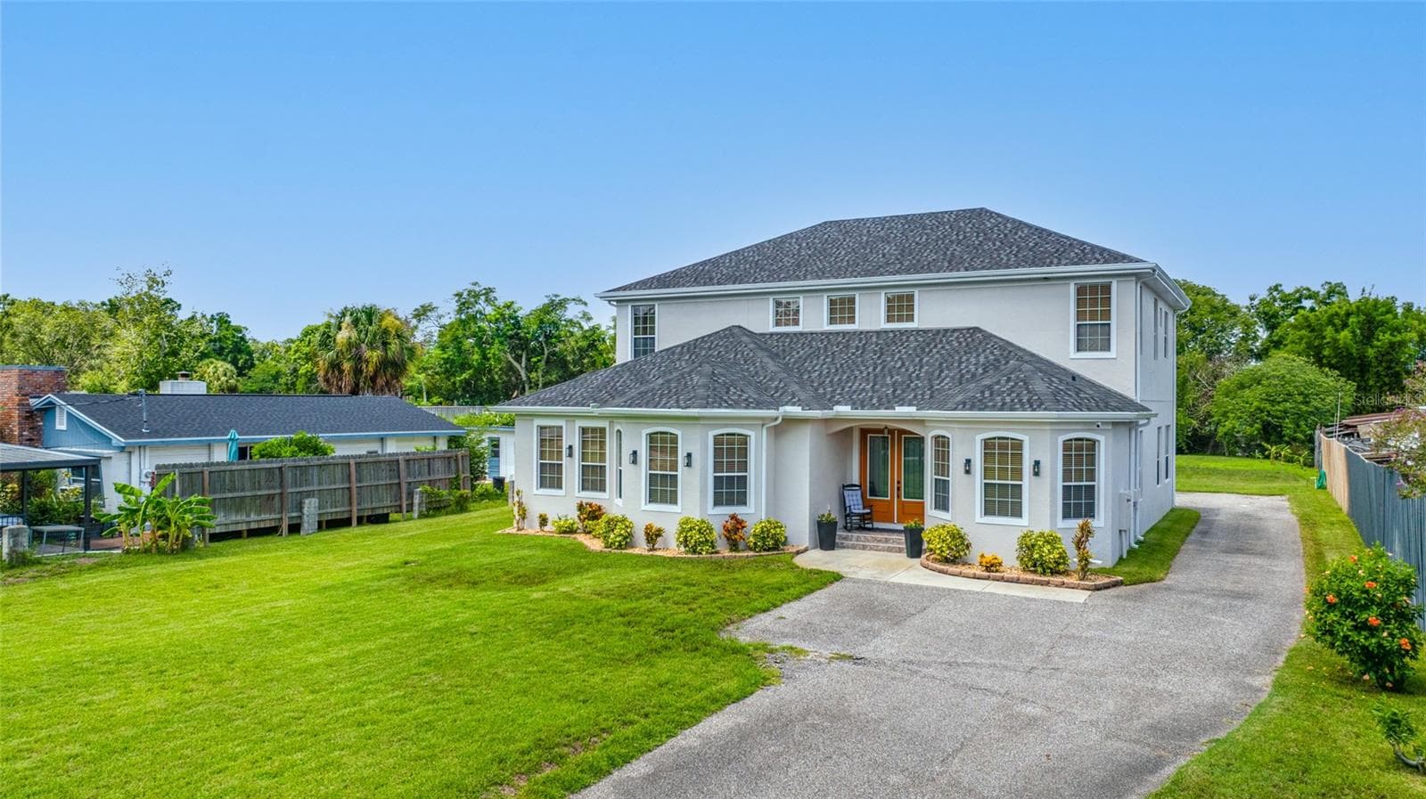 Single Family Residence at 13030 DELWOOD RD, TAMPA, photo 6 of 67