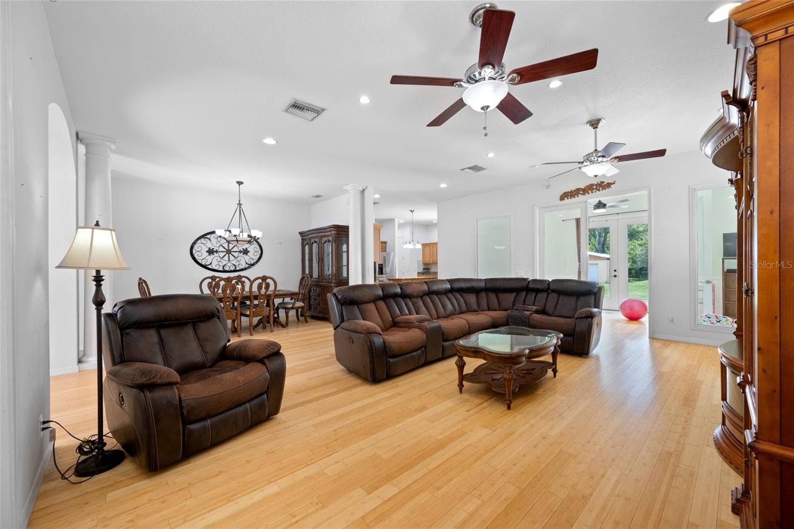Living Room - 13030 DELWOOD RD, TAMPA