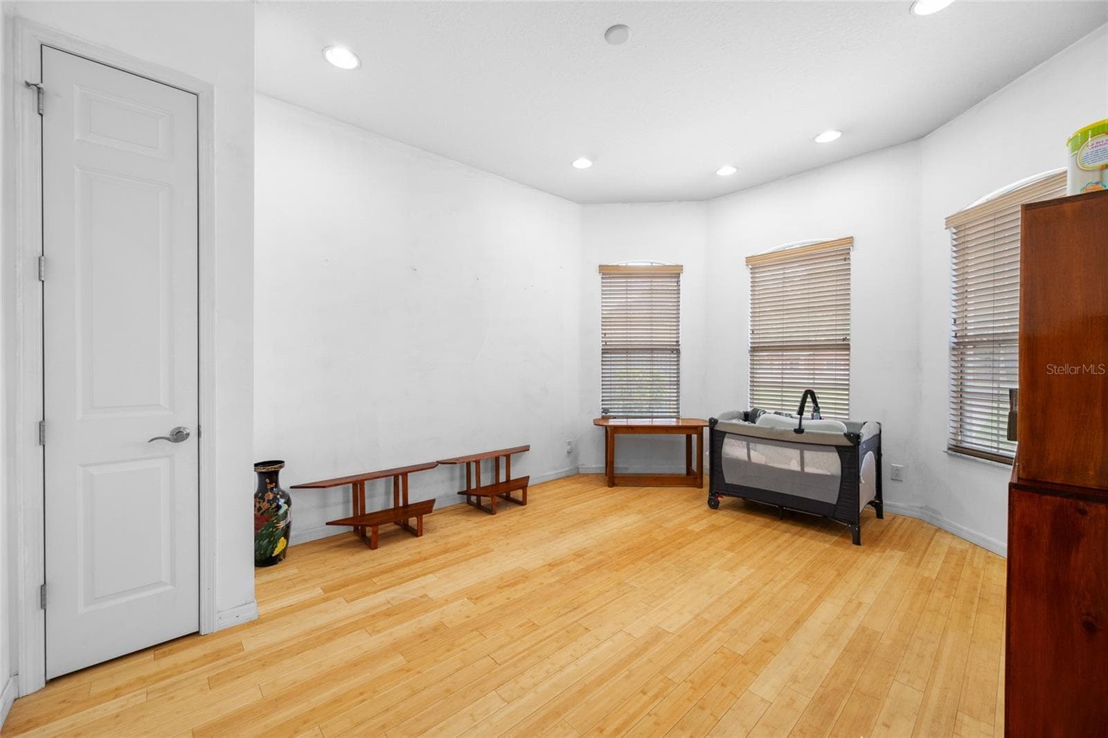 Single Family Residence at 13030 DELWOOD RD, TAMPA, photo 22 of 67