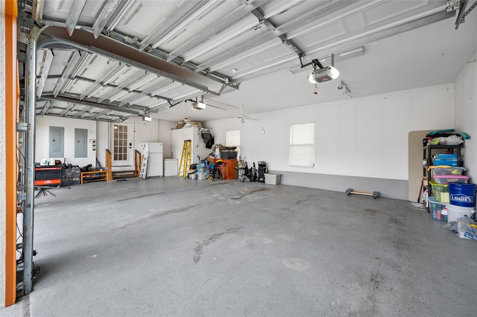 Garage access to House - 13030 DELWOOD RD, TAMPA